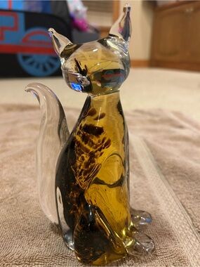 Murano Amber Glass Cat Figurine- made in Italy.